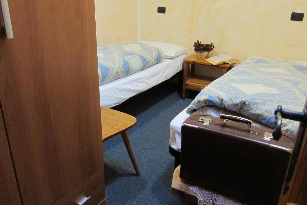 Chalet Del Sole Per Gruppi Лівіньо Номер фото