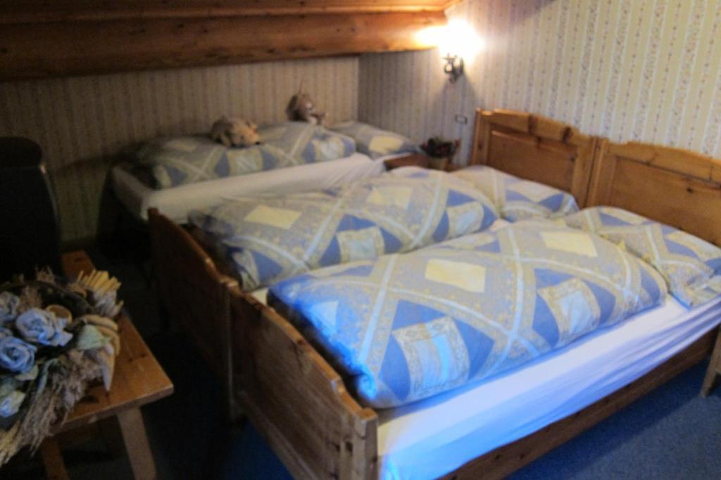 Chalet Del Sole Per Gruppi Лівіньо Номер фото