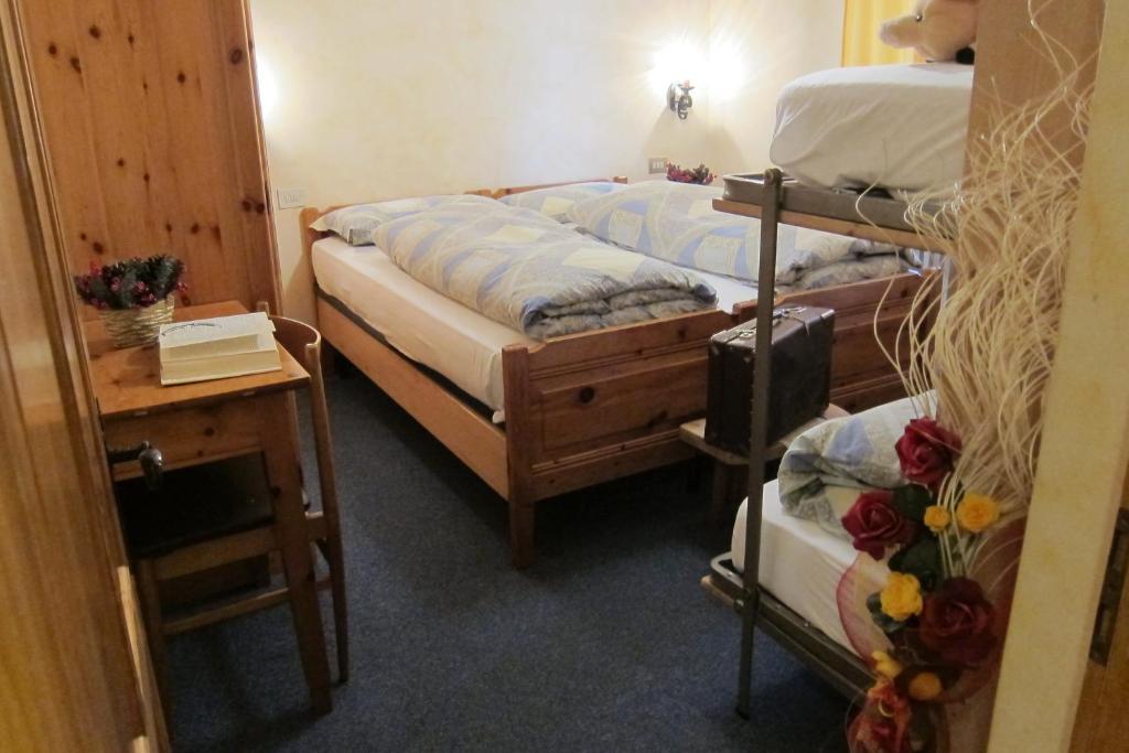 Chalet Del Sole Per Gruppi Лівіньо Номер фото