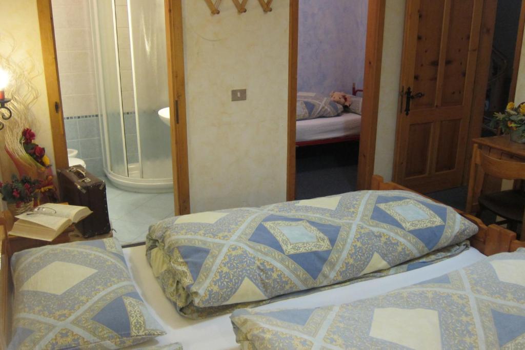 Chalet Del Sole Per Gruppi Лівіньо Номер фото